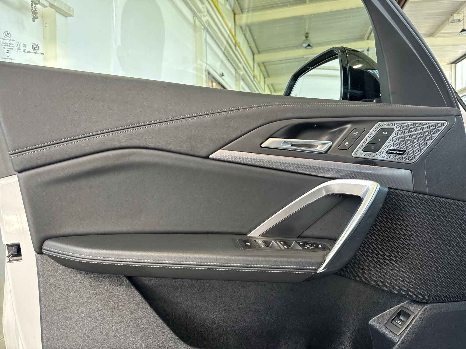 BMW iX1 2024 — imagine 18