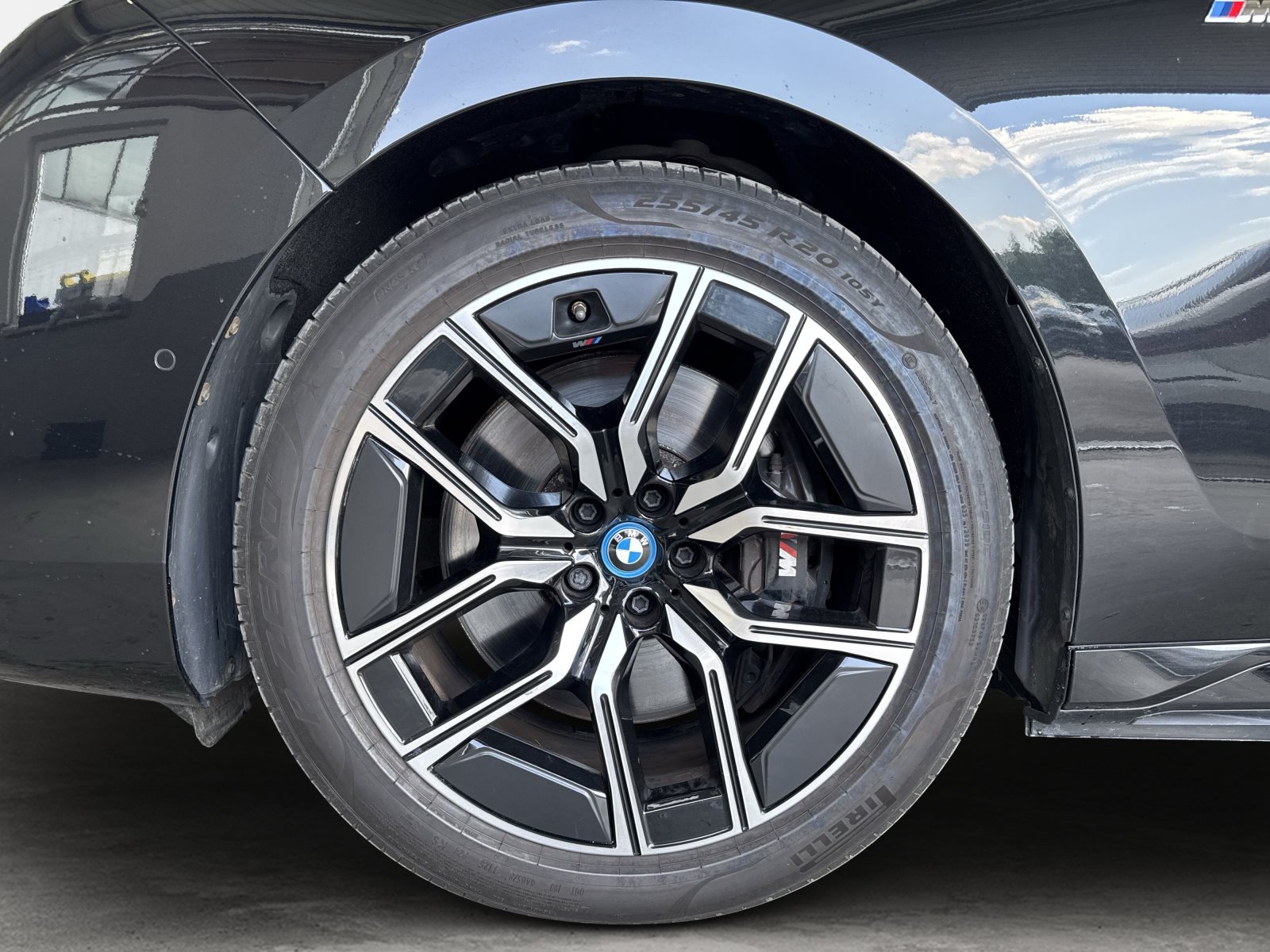 BMW i7 2023 — imagine 17