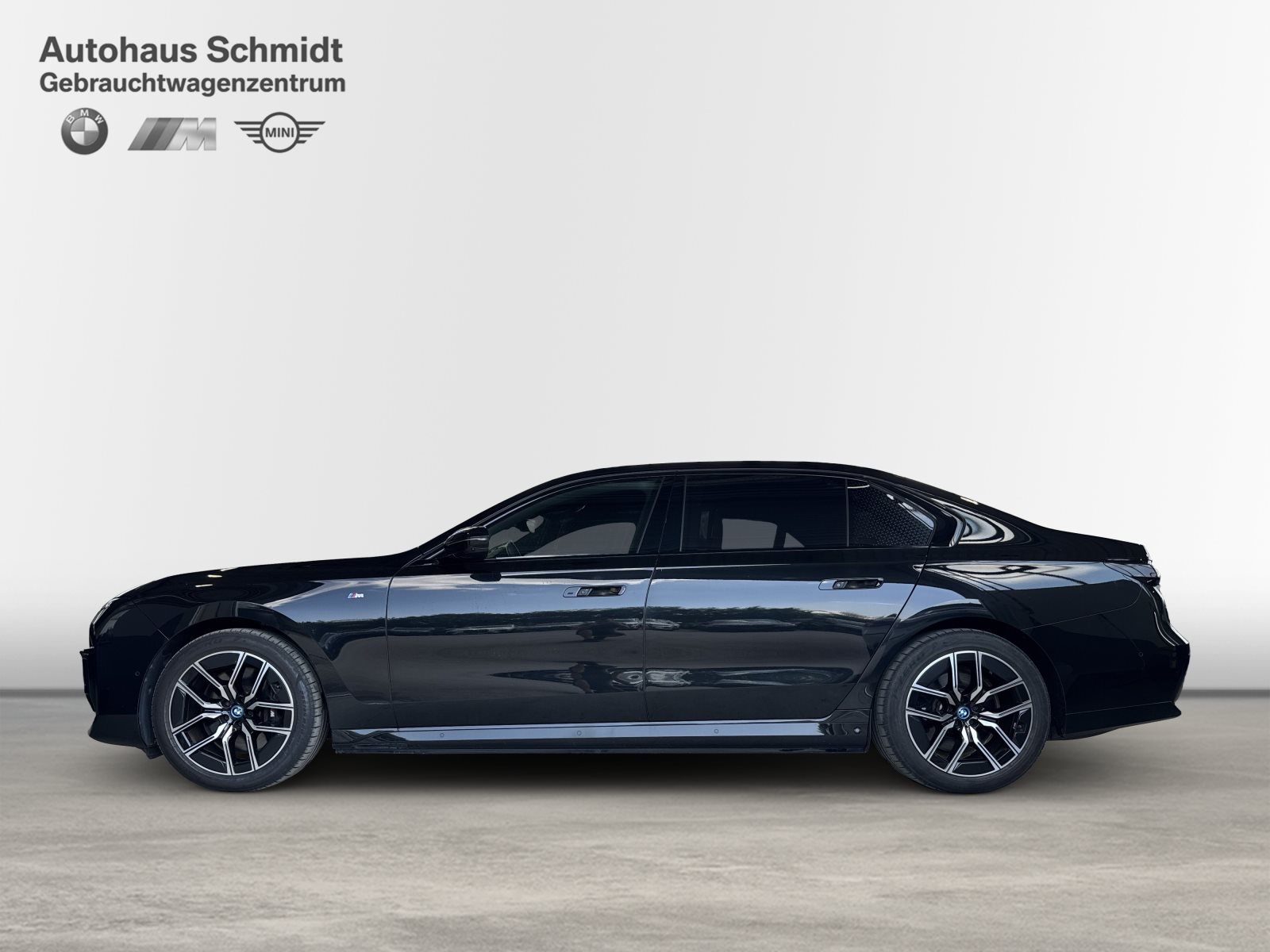 BMW i7 2023 — imagine 2
