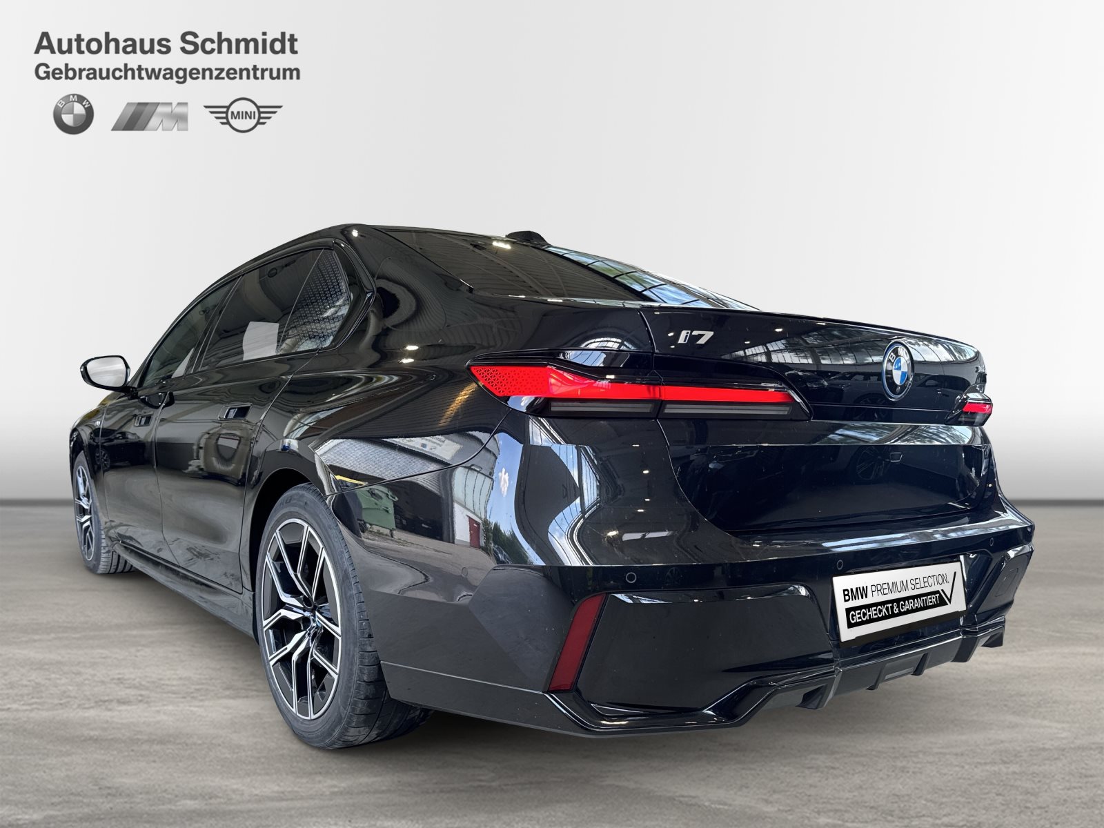 BMW i7 2023 — imagine 3