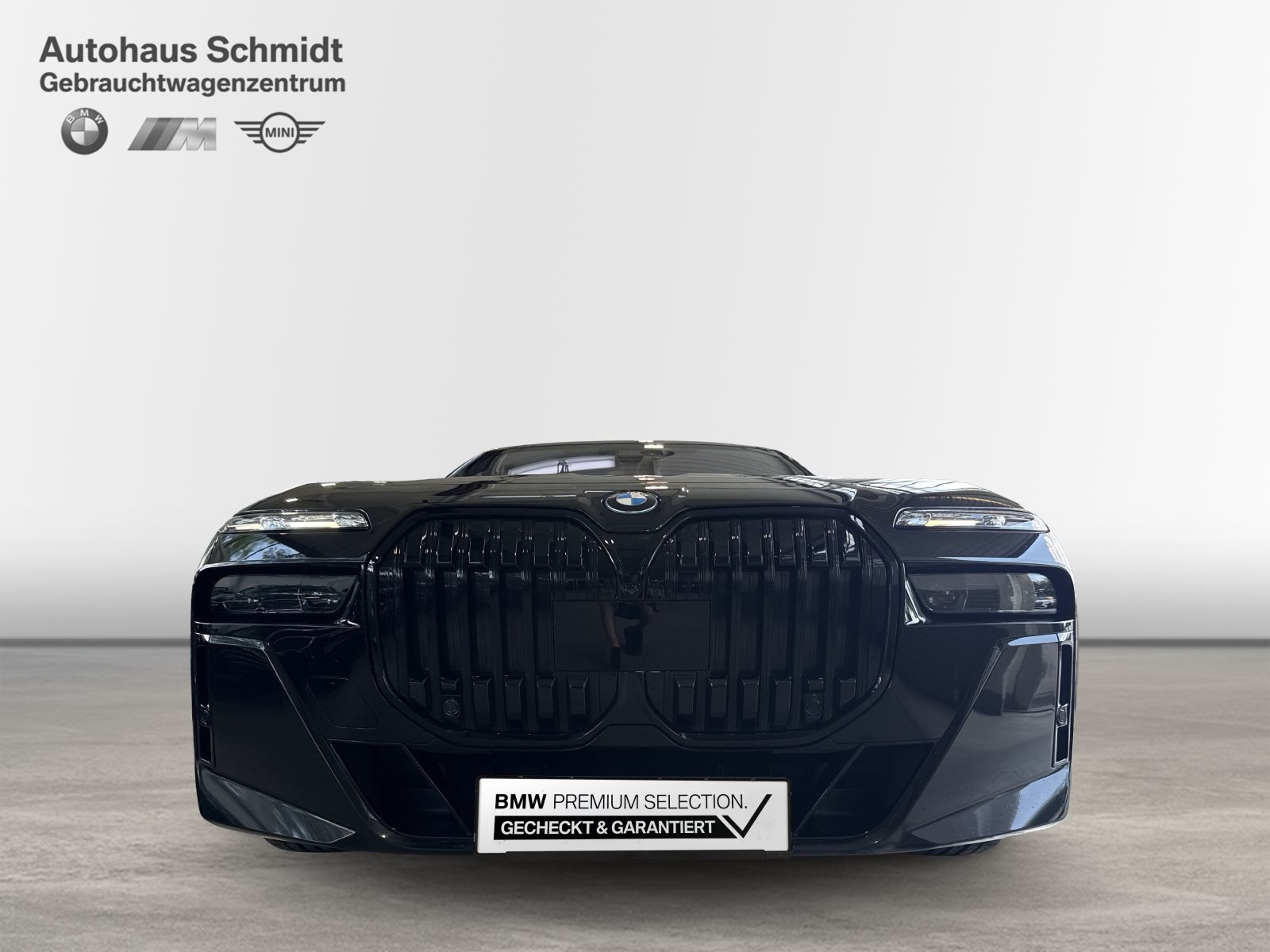 BMW i7 2023 — imagine 7