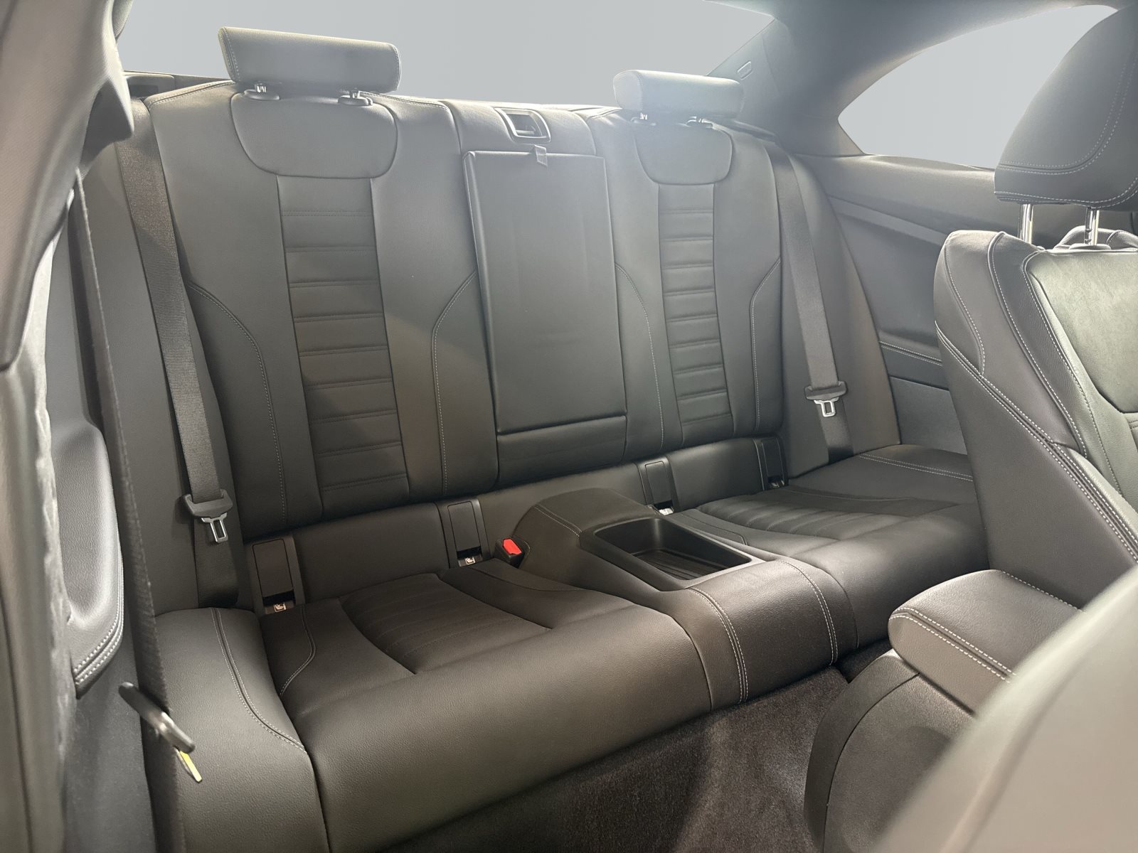 BMW 230i 2022 — imagine 10