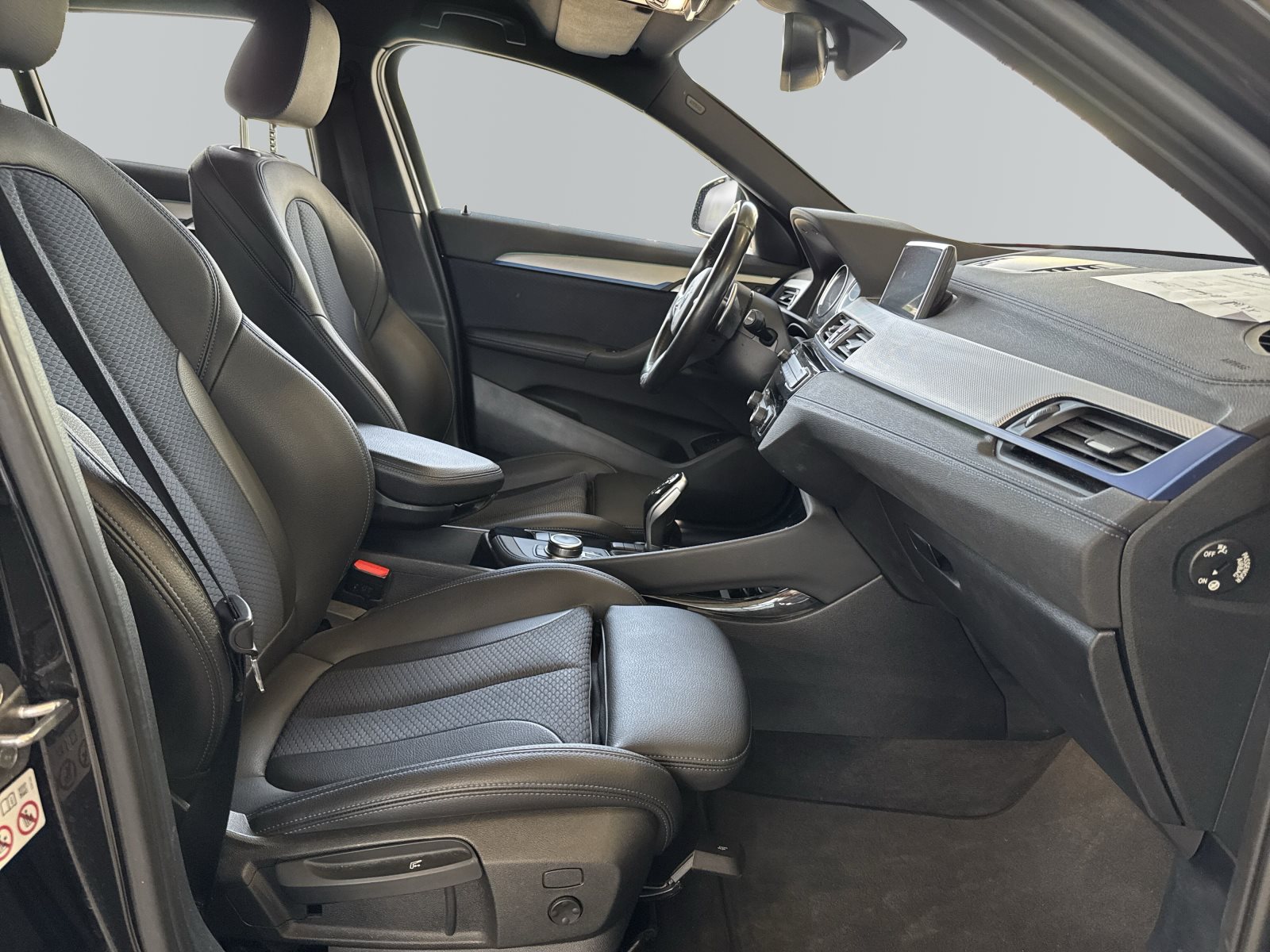 BMW X2 2022 — imagine 11