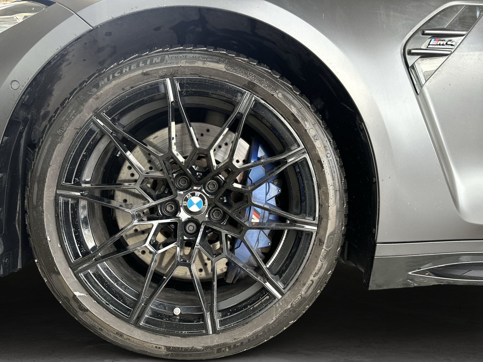 BMW M4 2022 — imagine 17