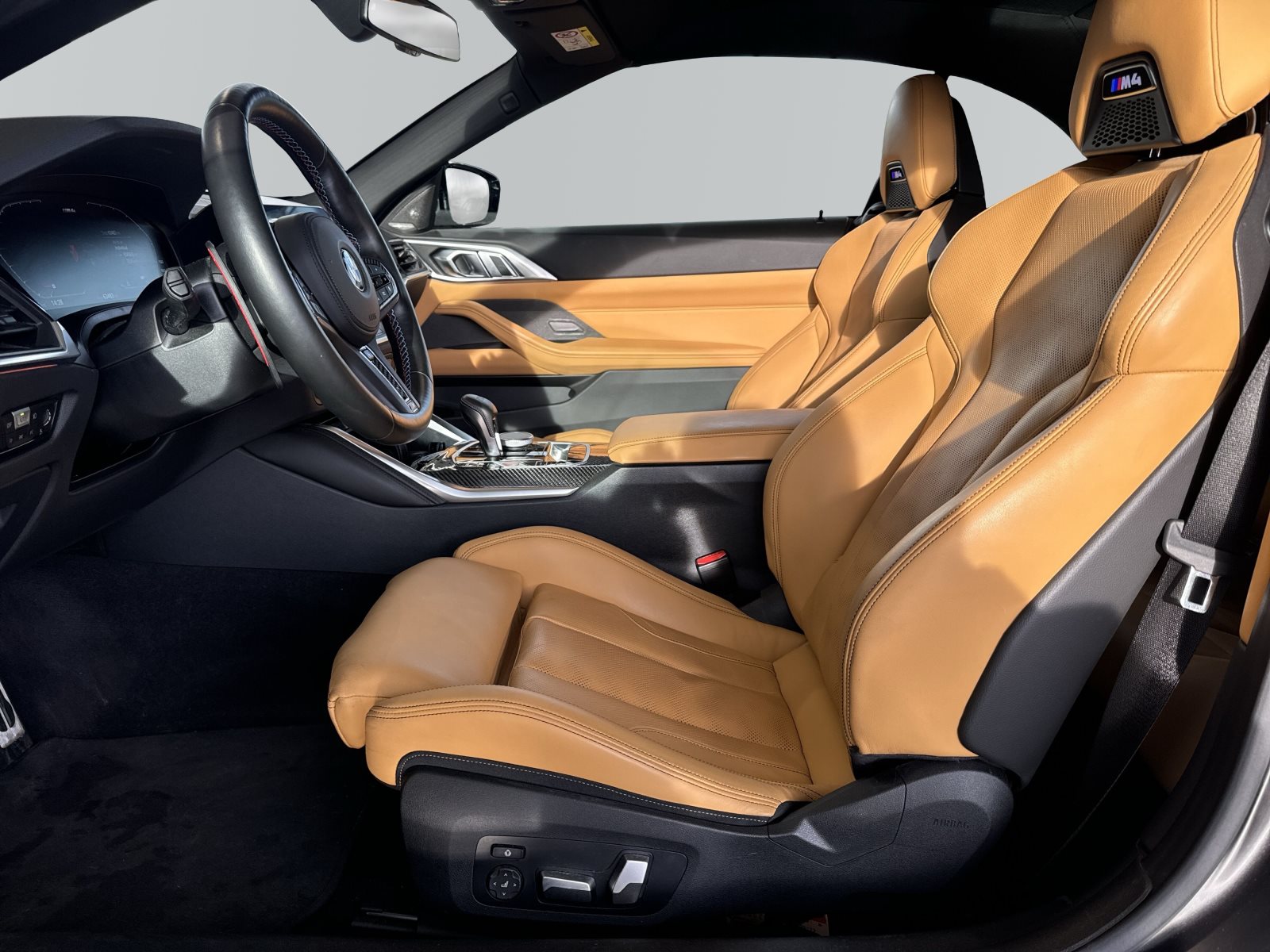 BMW M4 2022 — imagine 8