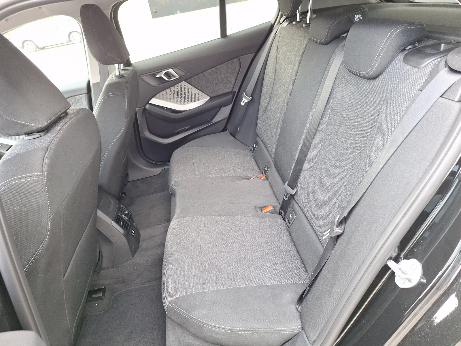 BMW Seria 1, 118D, 2025, 5230 km