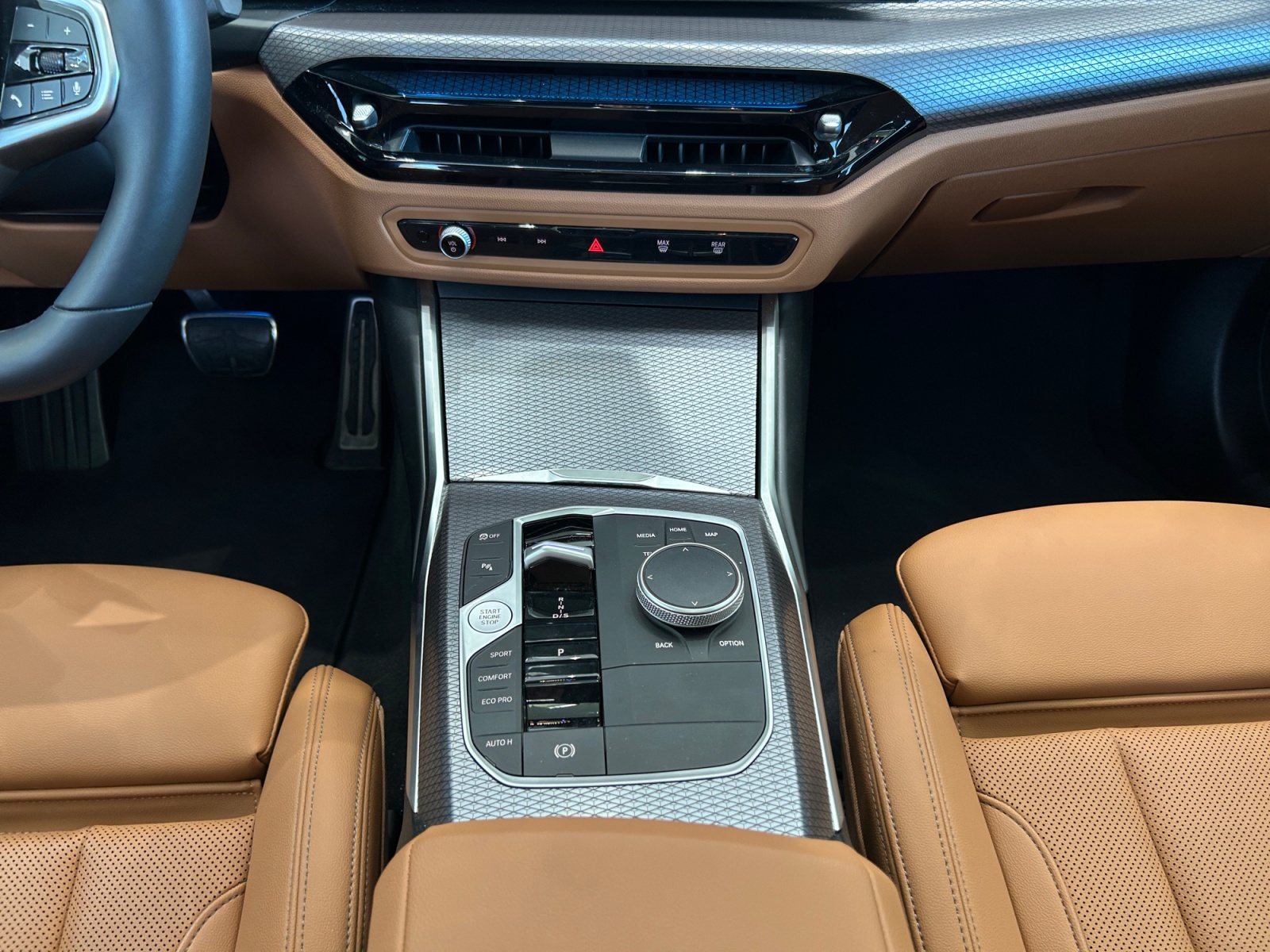 BMW Seria 3, 318D, 2025, 19040 km