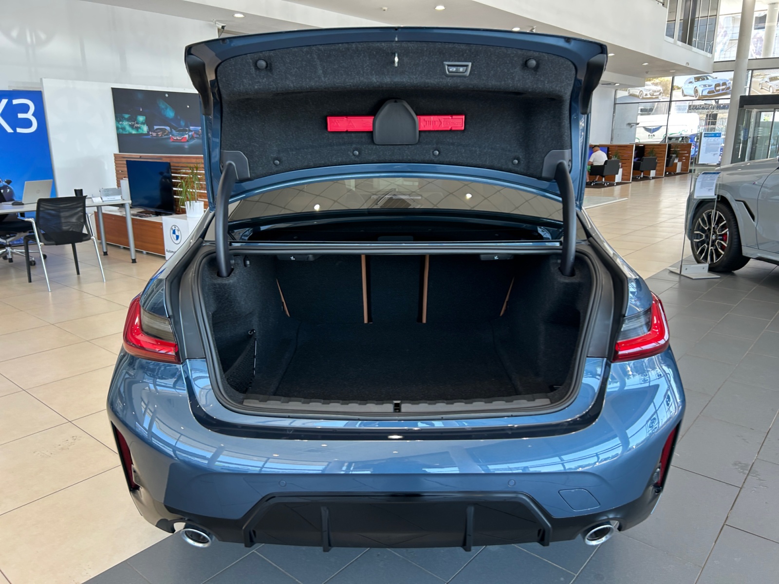 BMW Seria 3, 318D, 2025, 19040 km
