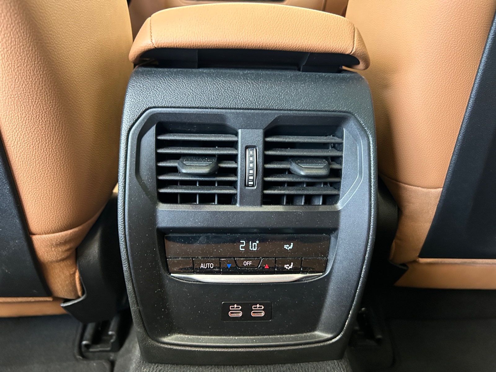 BMW Seria 3, 318D, 2025, 19040 km