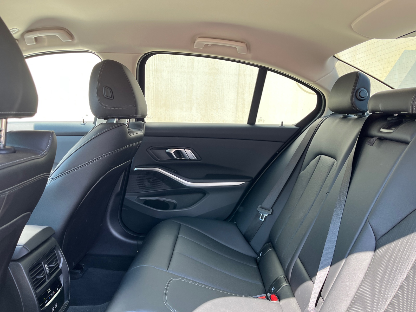 BMW Seria 3, 318D, 2026, 14439 km