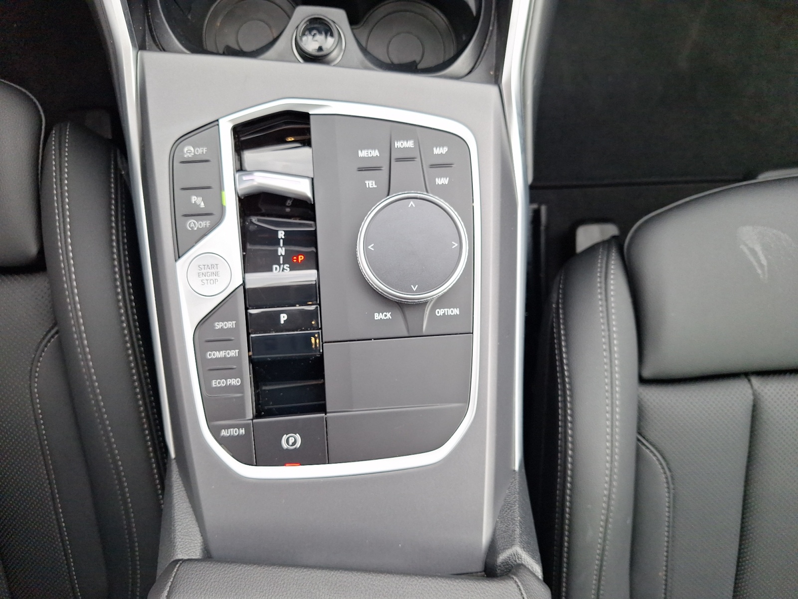 BMW Seria 3, 318I TOURING, 2025, 11586 km