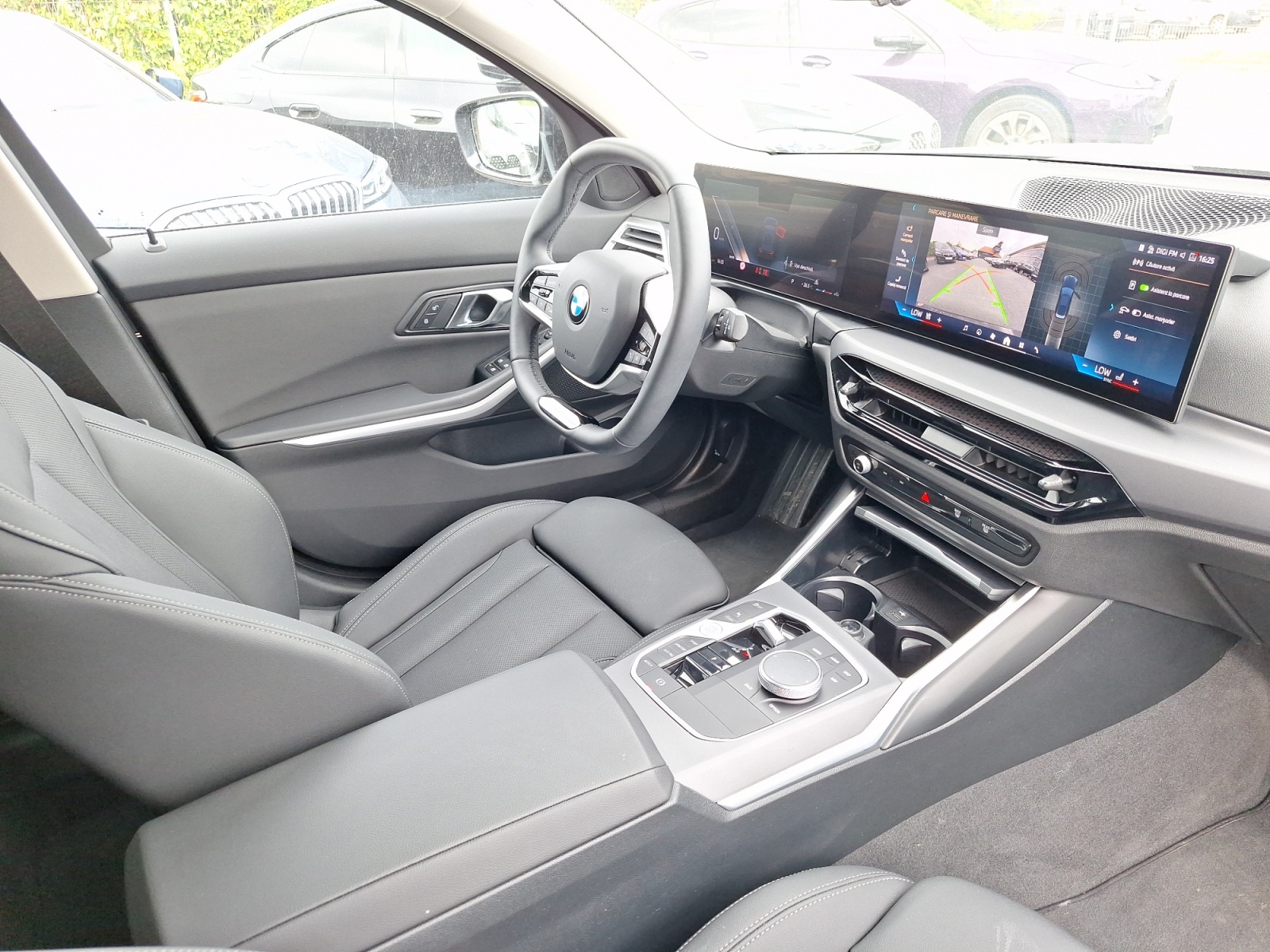 BMW Seria 3, 318I TOURING, 2025, 11586 km