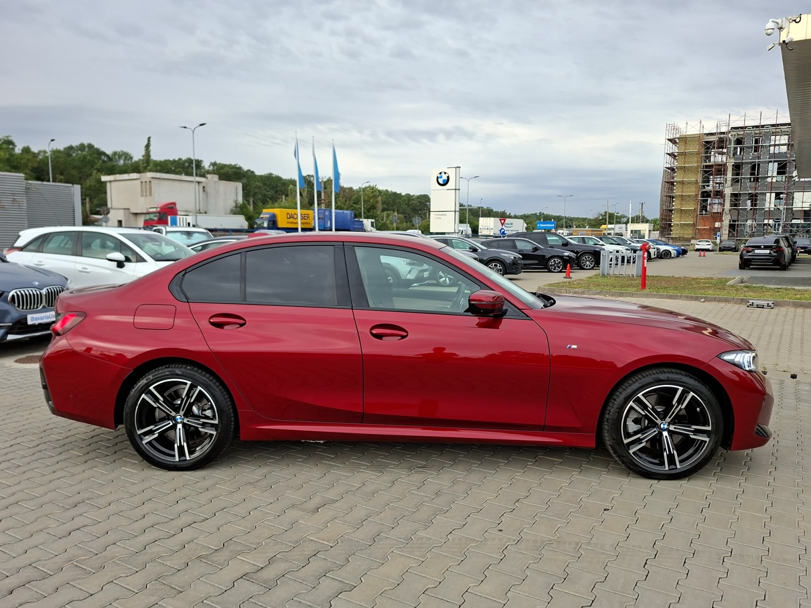 BMW Seria 3, 330E SEDAN, 2025, 15047 km