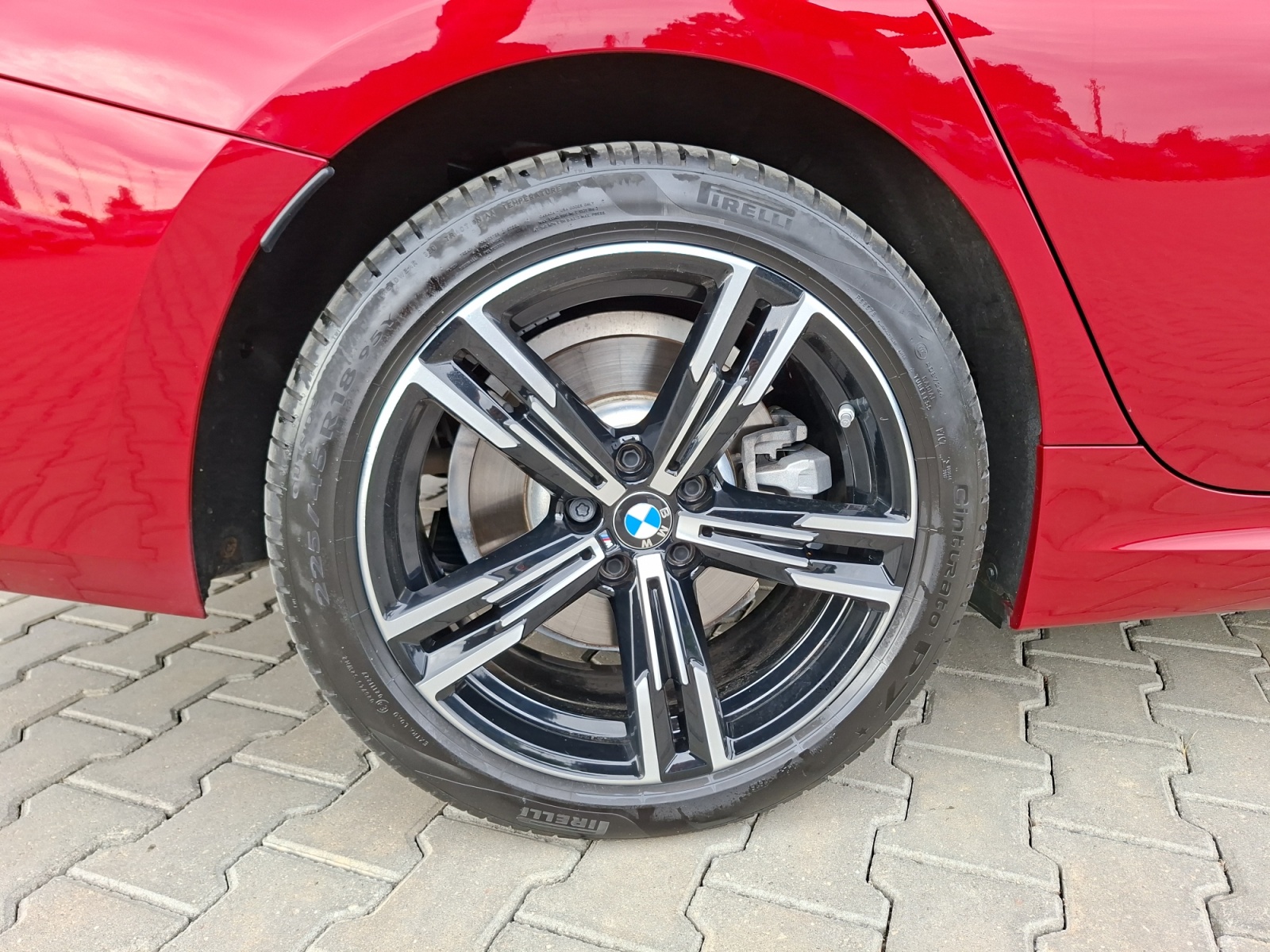BMW Seria 3, 330E SEDAN, 2025, 15047 km
