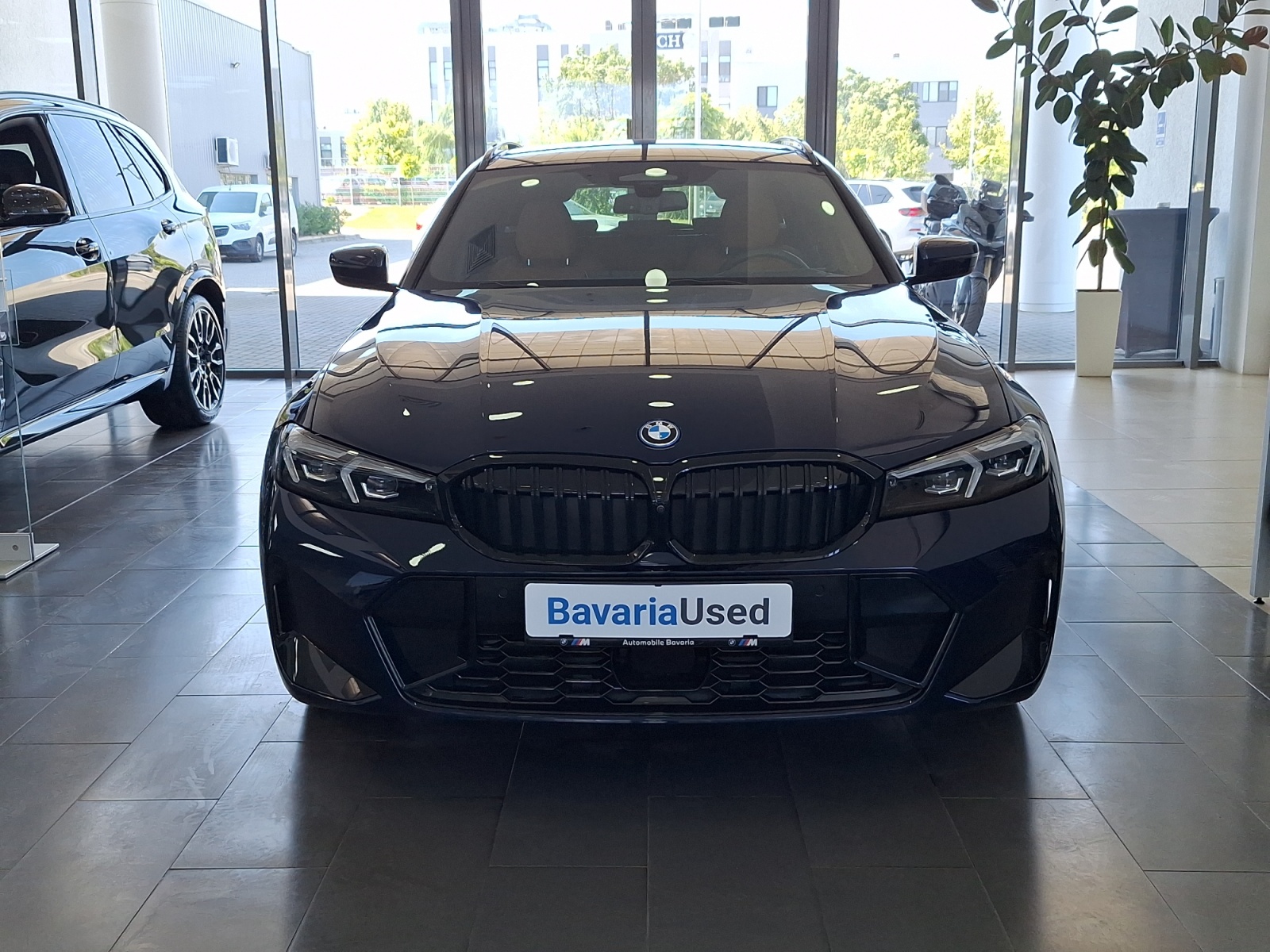 BMW Seria 3, 330E XDRIVE TOURING, 2024, 12595 km