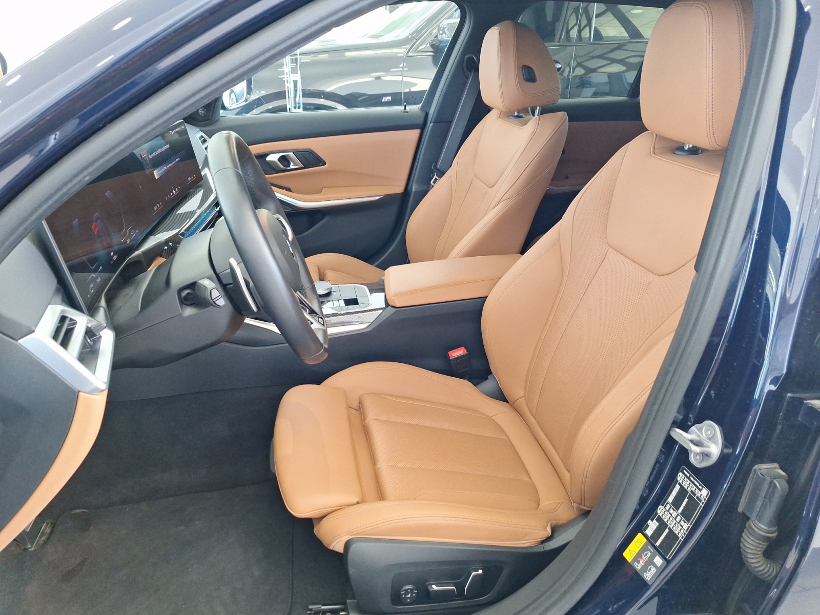 BMW Seria 3, 330E XDRIVE TOURING, 2024, 12595 km