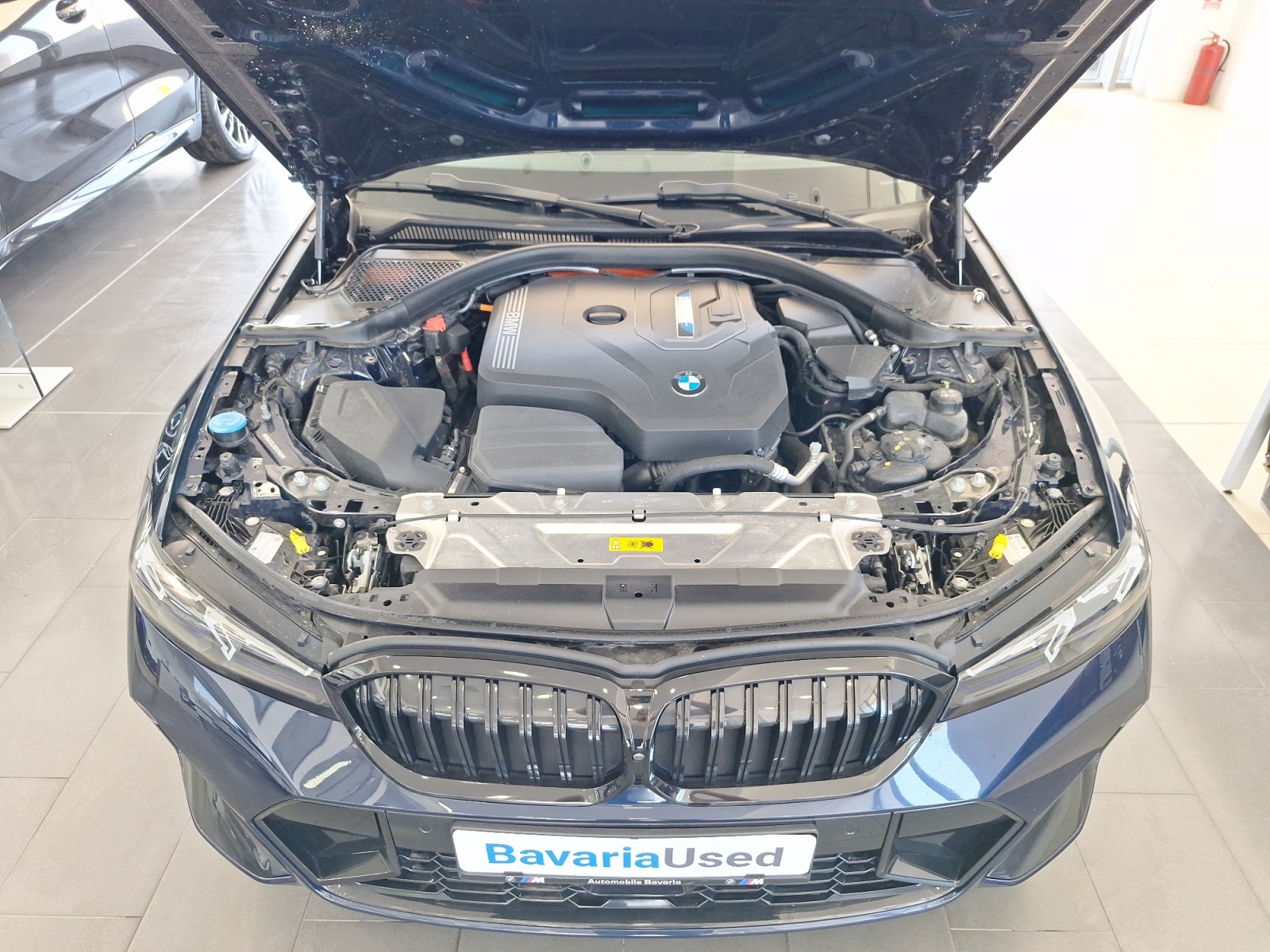 BMW Seria 3, 330E XDRIVE TOURING, 2024, 12595 km