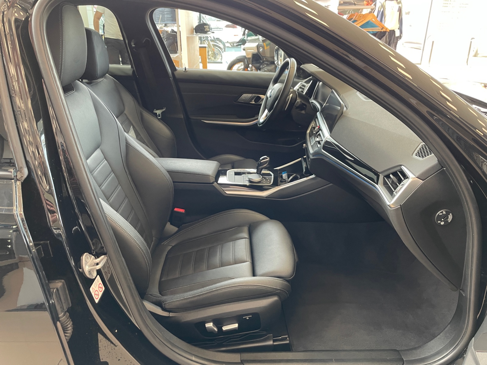 BMW Seria 3, 330E XDRIVE, 2021, 71900 km
