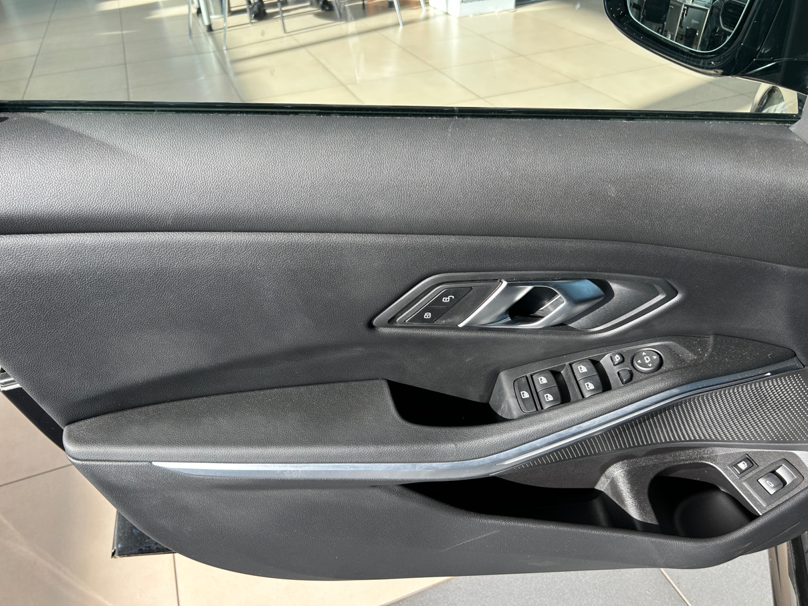BMW Seria 3, 330E XDRIVE, 2024, 10459 km
