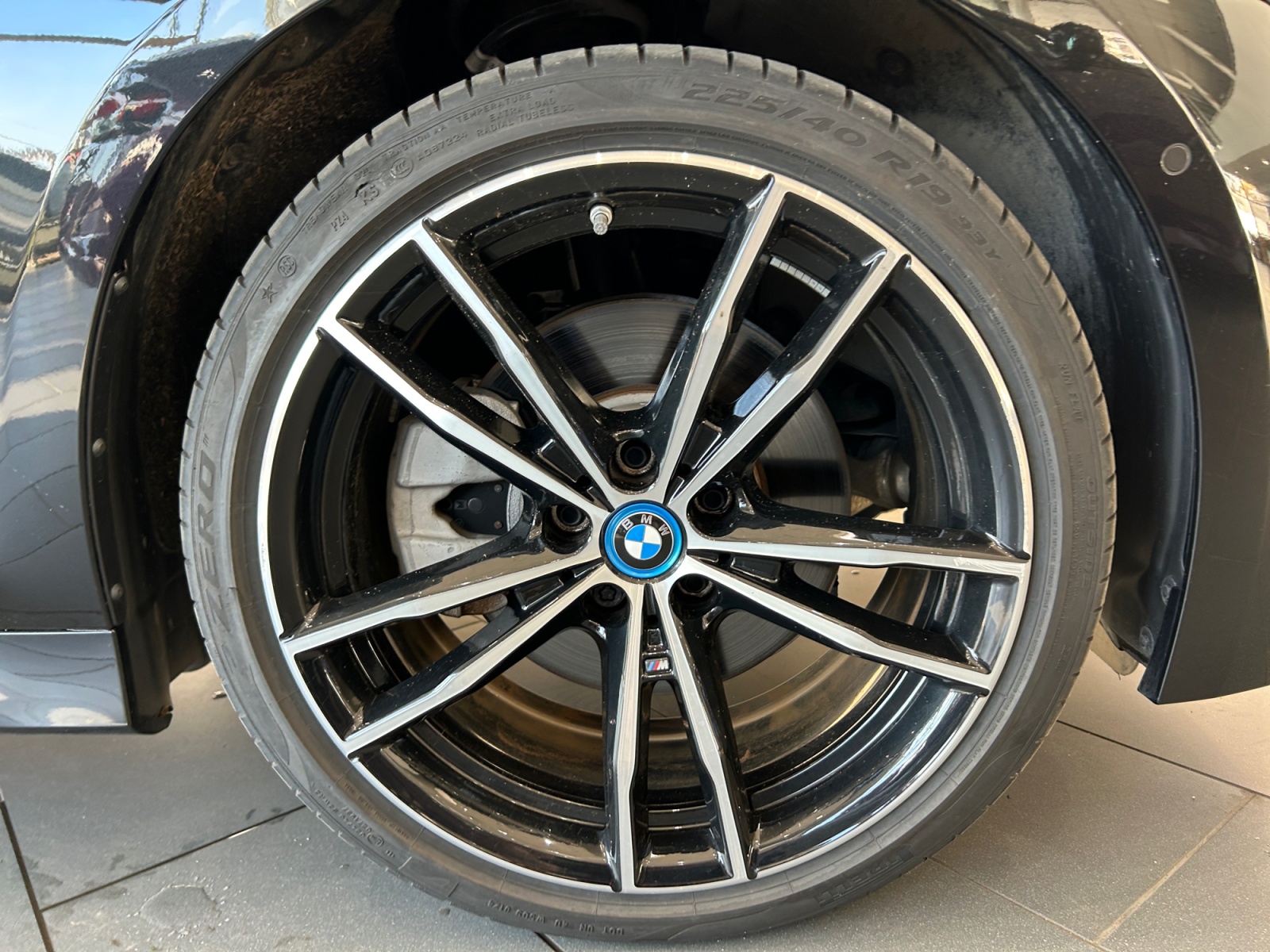 BMW Seria 3, 330E XDRIVE, 2024, 10459 km