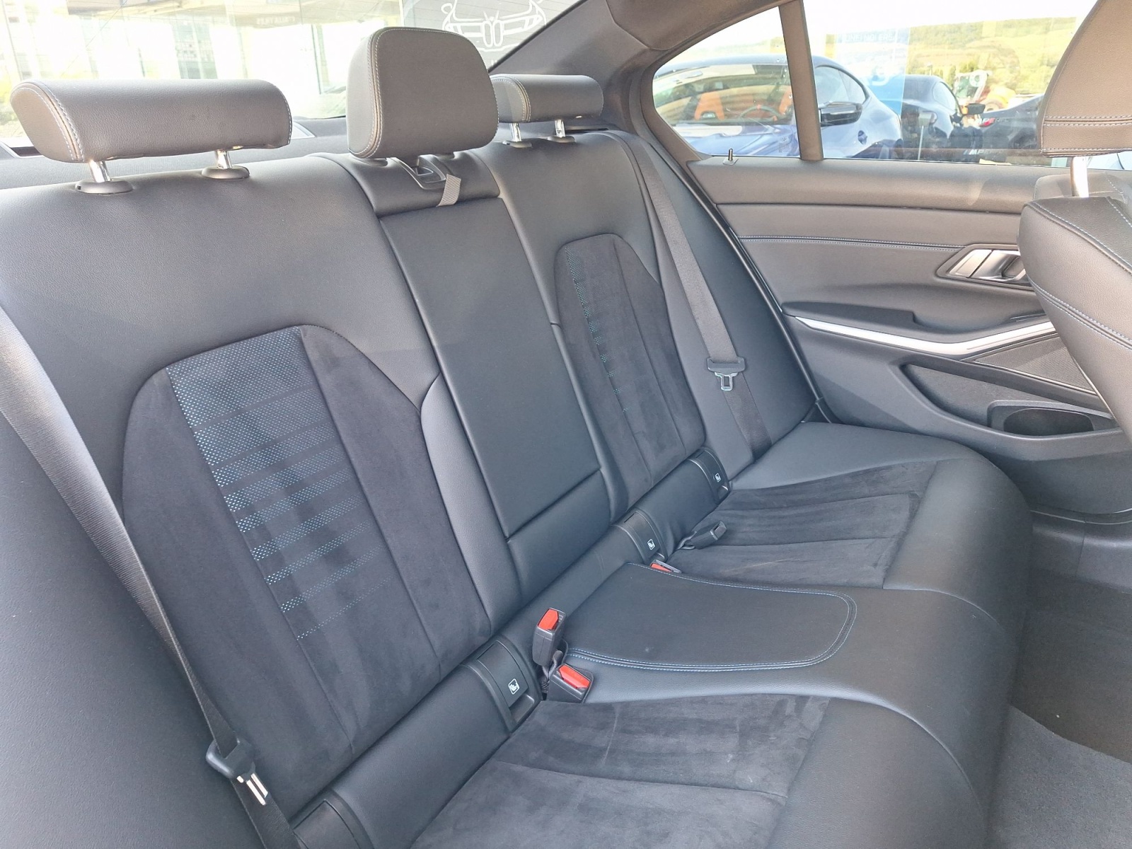 BMW Seria 3, 330E XDRIVE, 2024, 73624 km