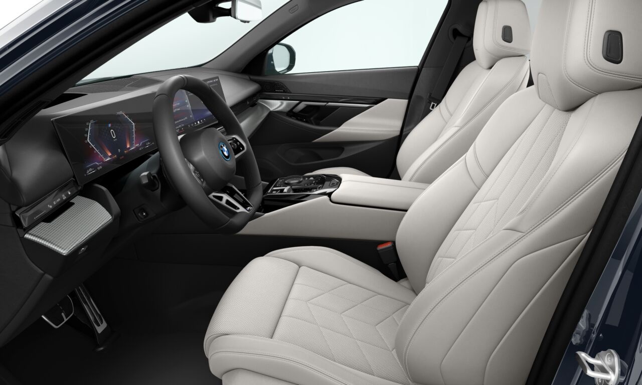 BMW Seria 5, 530E, 2025, 10100 km