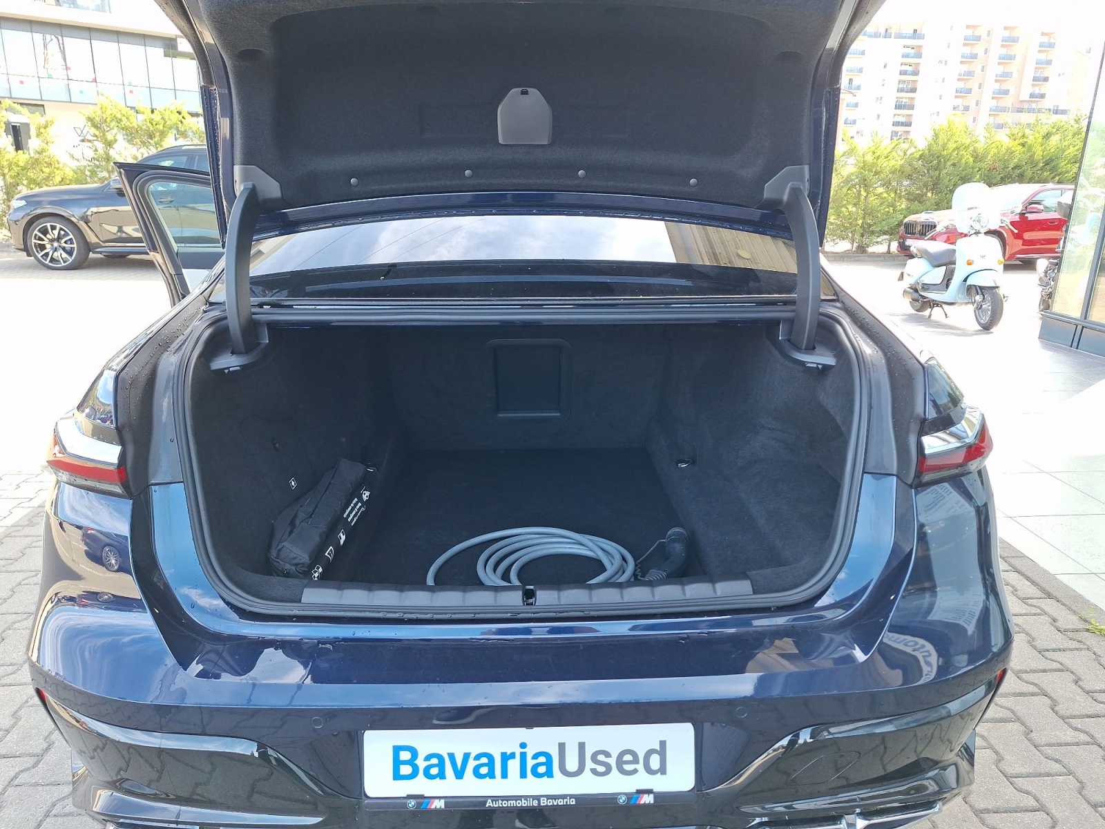 BMW Seria 7, M760E XDRIVE, 2024, 17700 km