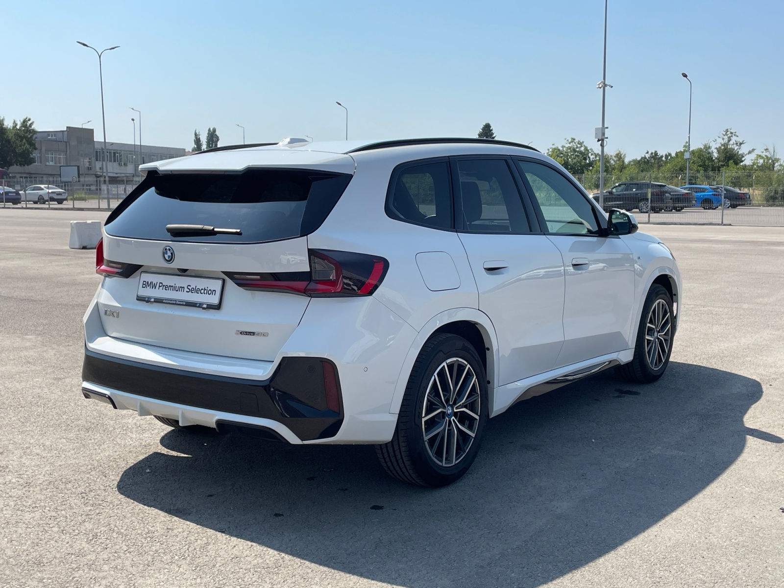 IX1 XDRIVE30