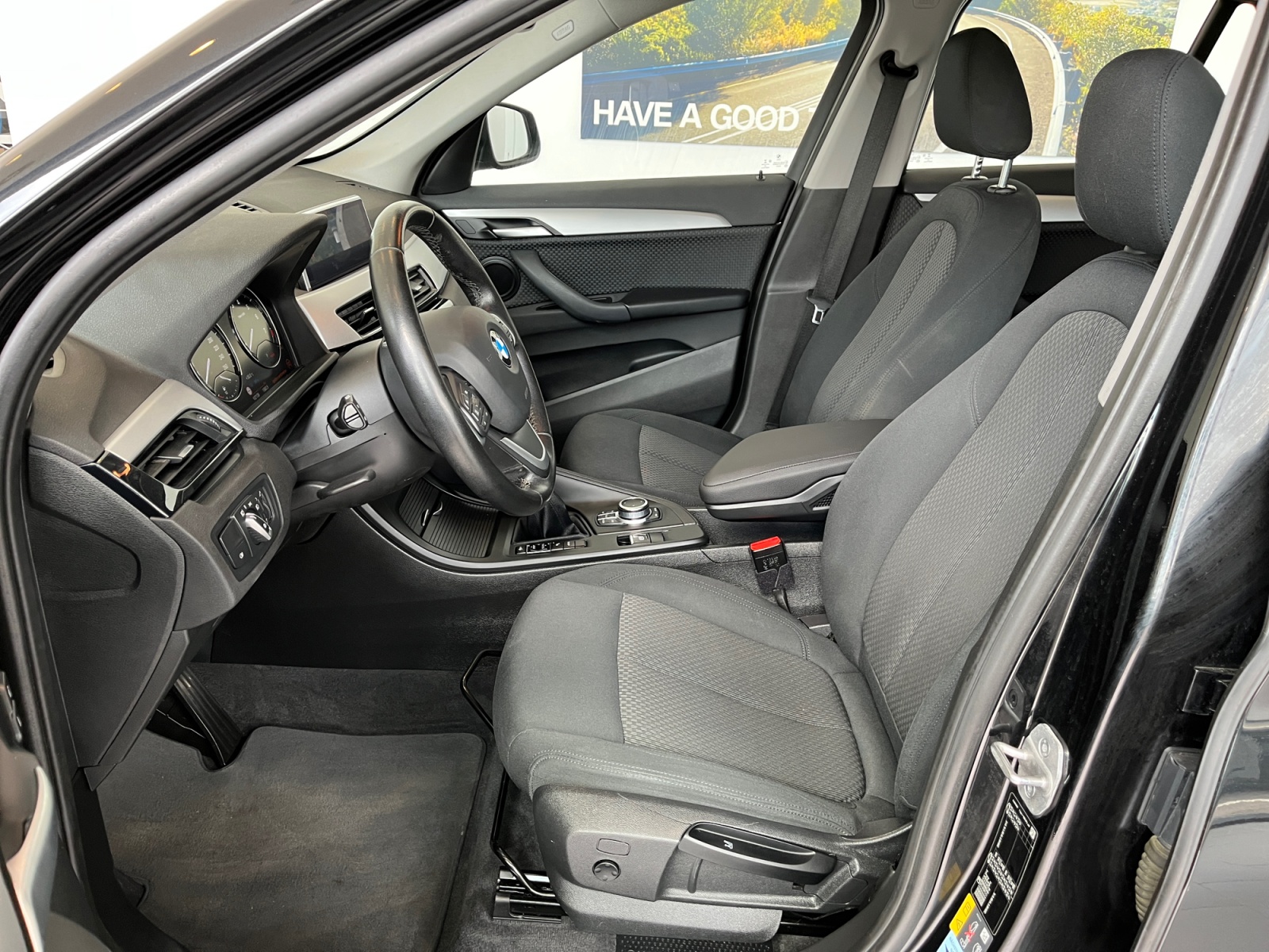 X1 XDRIVE25E