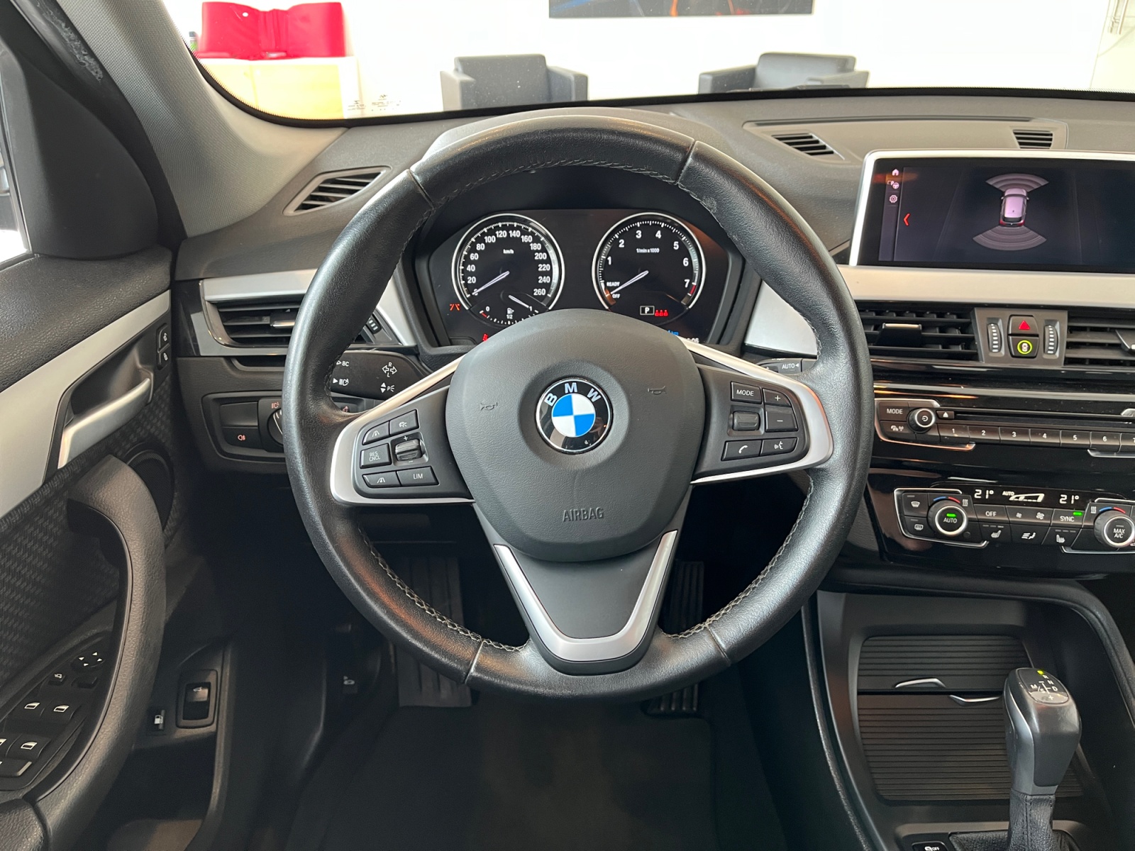 X1 XDRIVE25E
