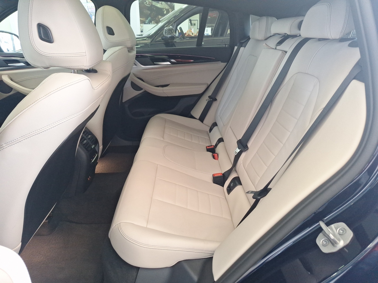 BMW X4, X4 M40D, 2025, 5800 km