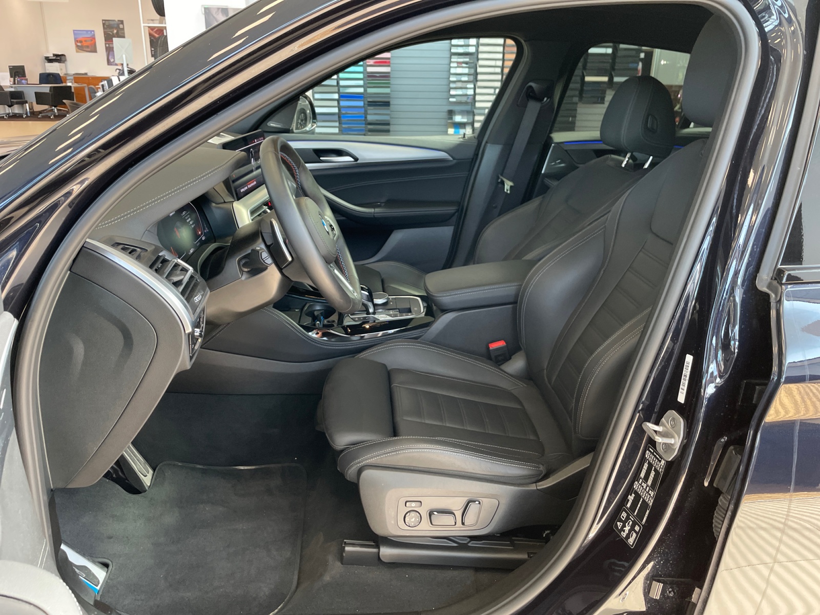 BMW X4, X4 M40I, 2025, 24300 km