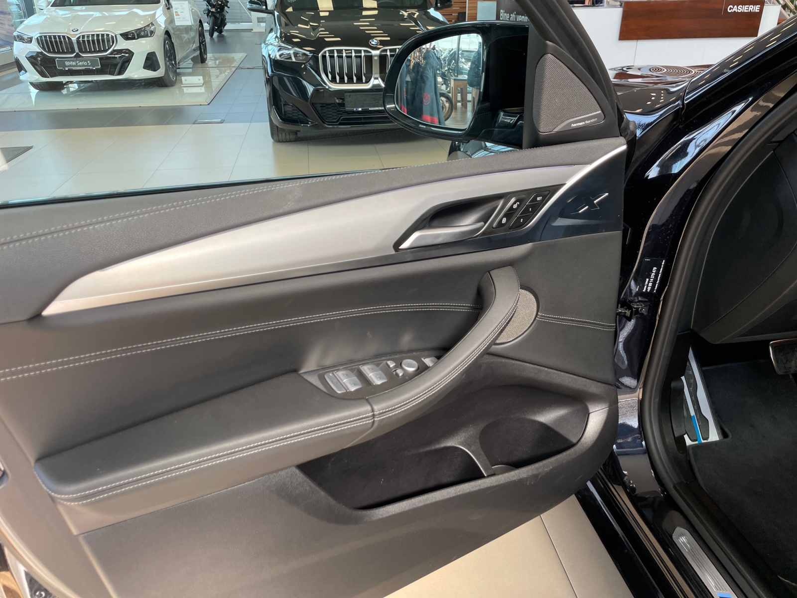 BMW X4, X4 M40I, 2025, 24300 km