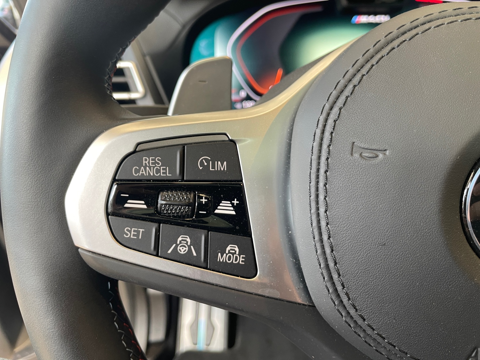 BMW X4, X4 M40I, 2025, 24300 km