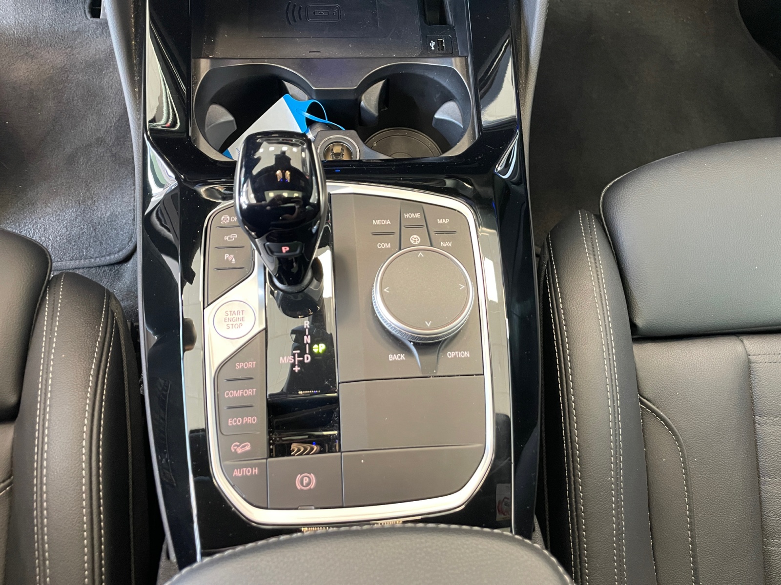 BMW X4, X4 M40I, 2025, 24300 km