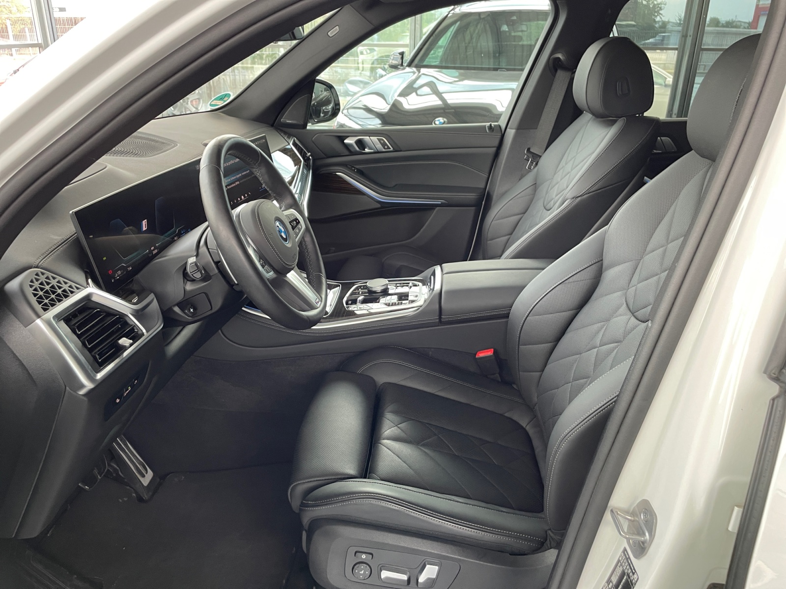 BMW X5, X5 XDRIVE50E, 2025, 20700 km