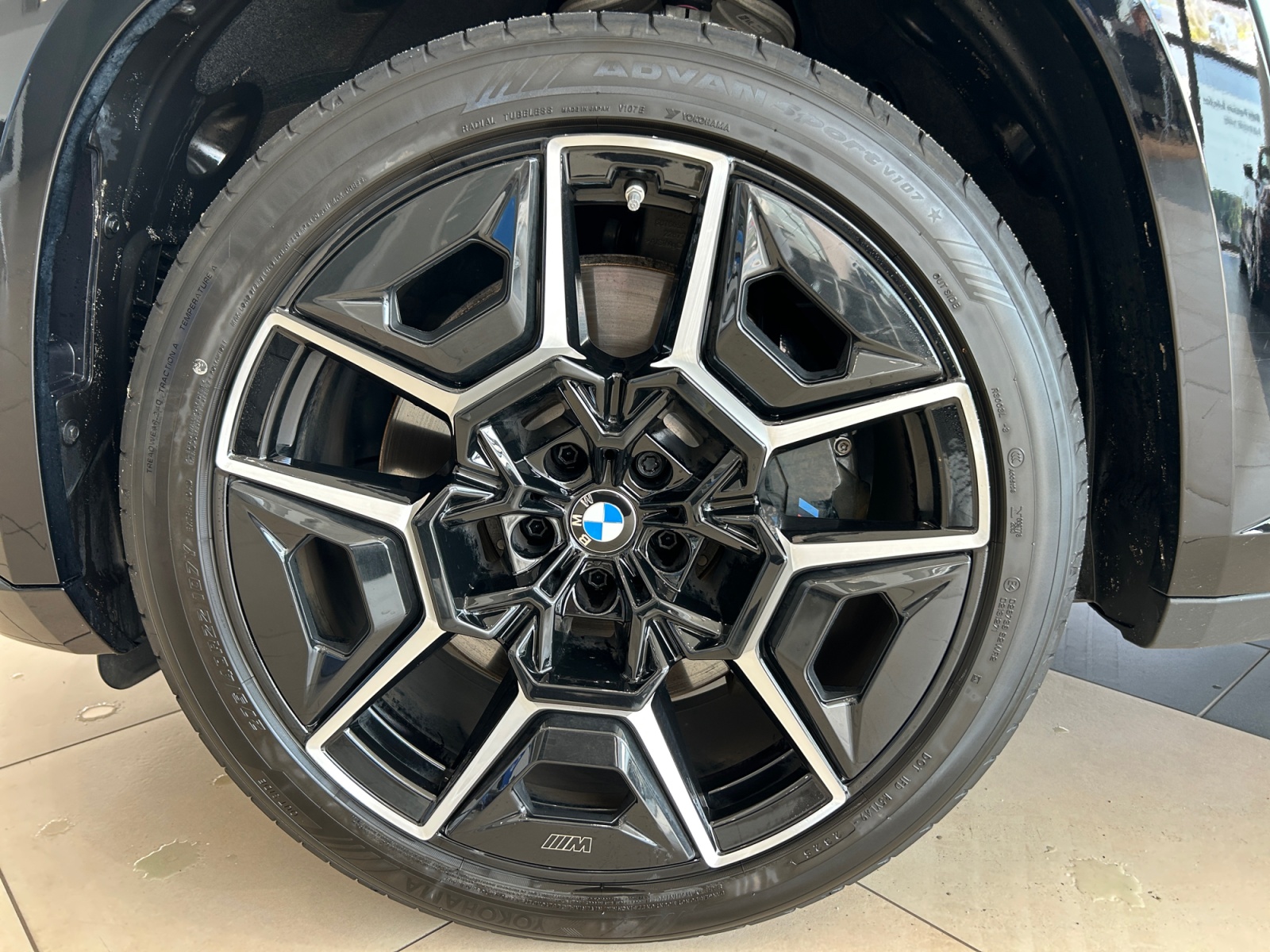 BMW XM, XM 50E, 2025, 27696 km