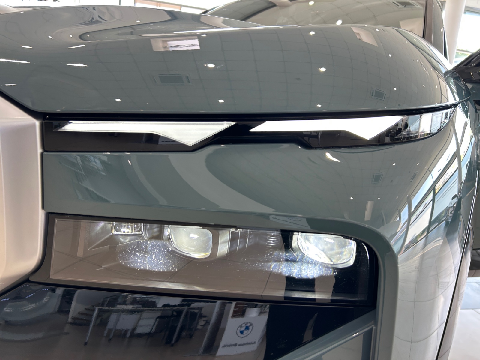 BMW XM, XM 50E, 2025, 27696 km