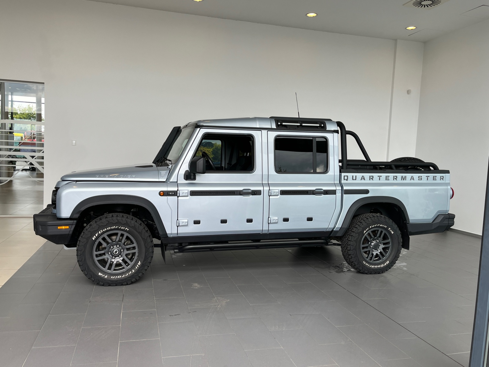 STATION WAGON TRIALMASTER EDITION (5 LOCURI)