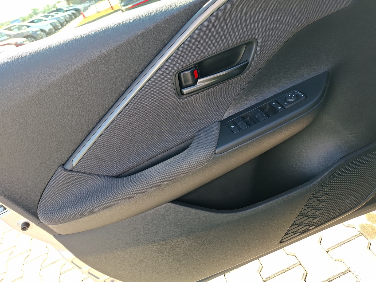 1.8 HYBRID FWD DYNAMIC CVT