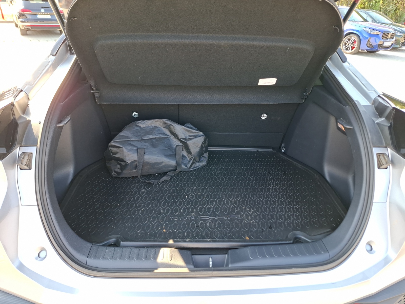 TOYOTA_2023_hybrid_38072_km_98_CP_JTPAAAAA80R018193_17 TOYOTA CHR, , 2023, 38072 km