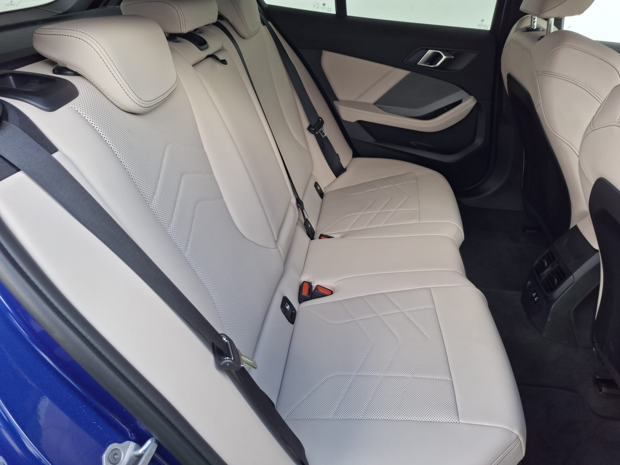 BMW Seria 1, 120 HATCH 5 USI, 2026, 9142 km