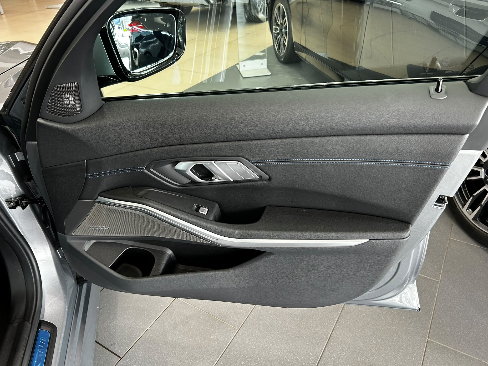 BMW Seria 3, 318D, 2026, 8828 km