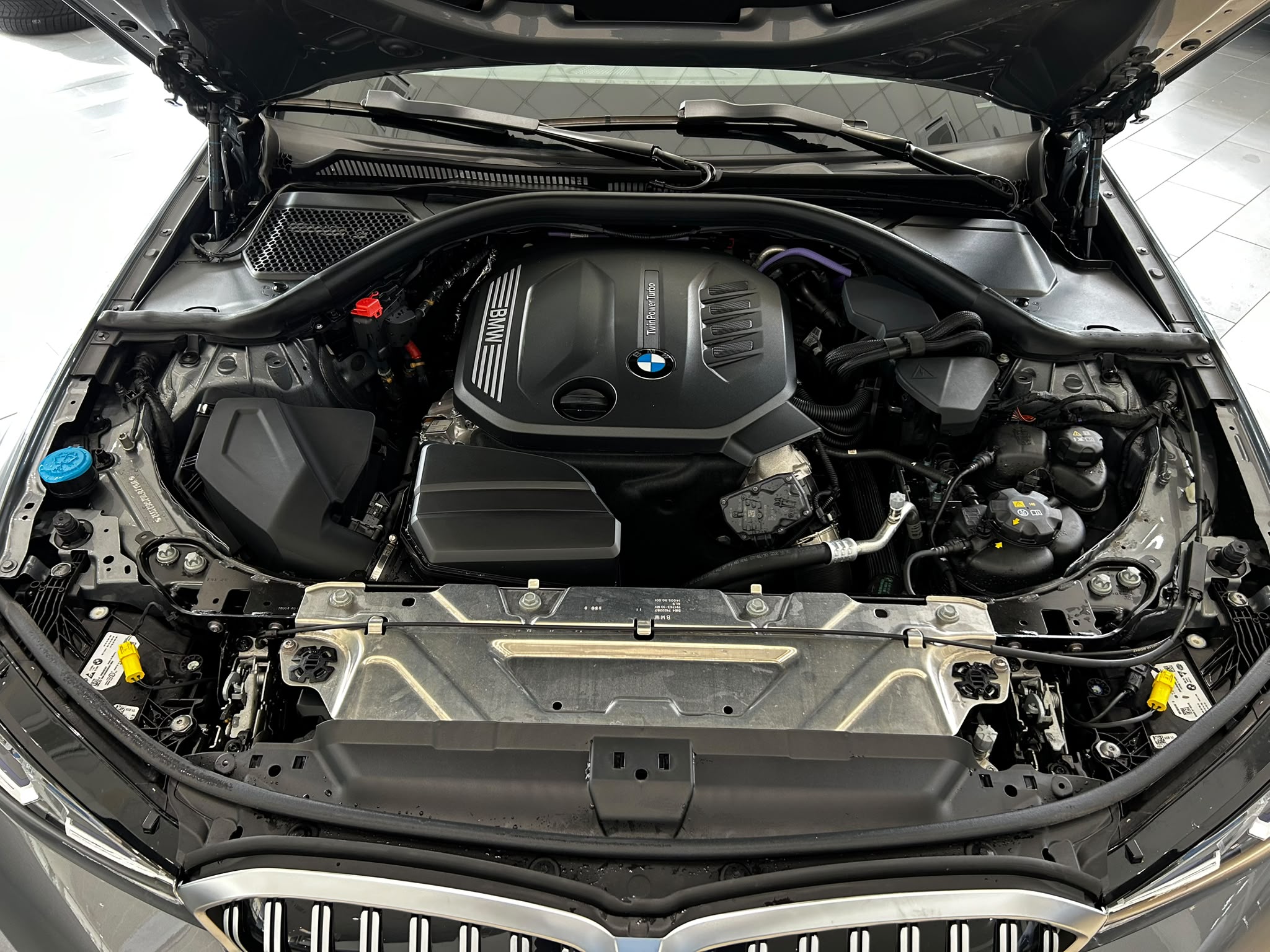 BMW Seria 3, 318D, 2026, 8828 km