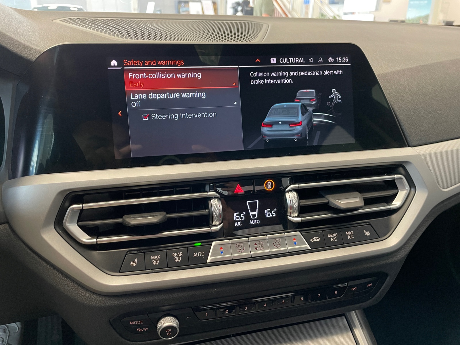 BMW Seria 3, 318I, 2022, 24323 km