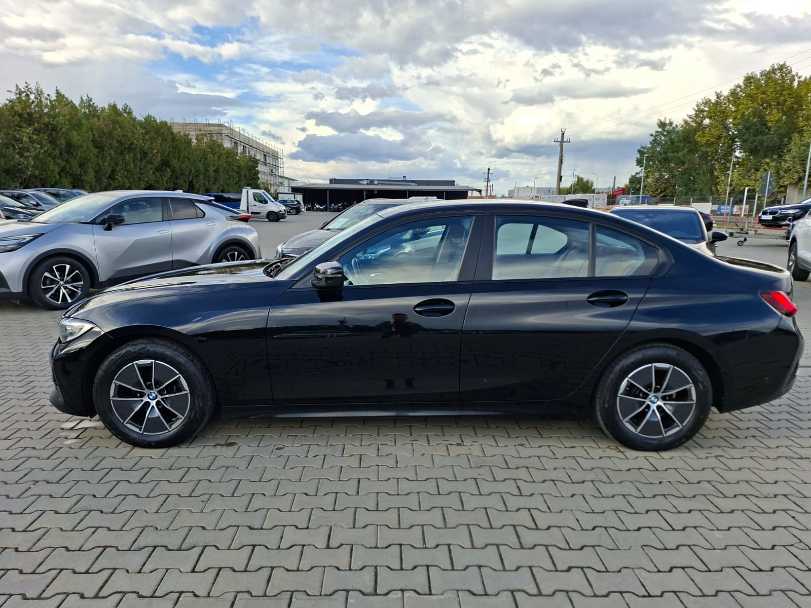 BMW Seria 3, 318I, 2022, 81444 km