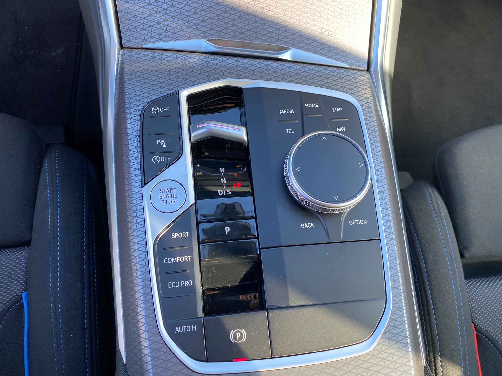 BMW Seria 3, 320I XDRIVE, 2026, 7070 km