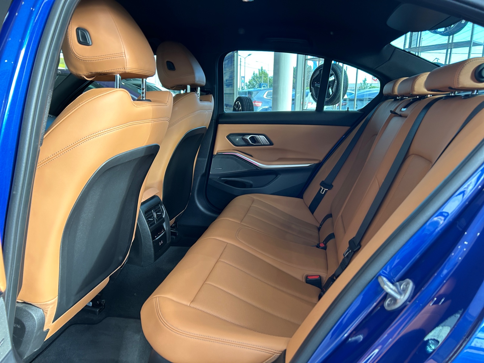 BMW Seria 3, 320I, 2025, 12884 km