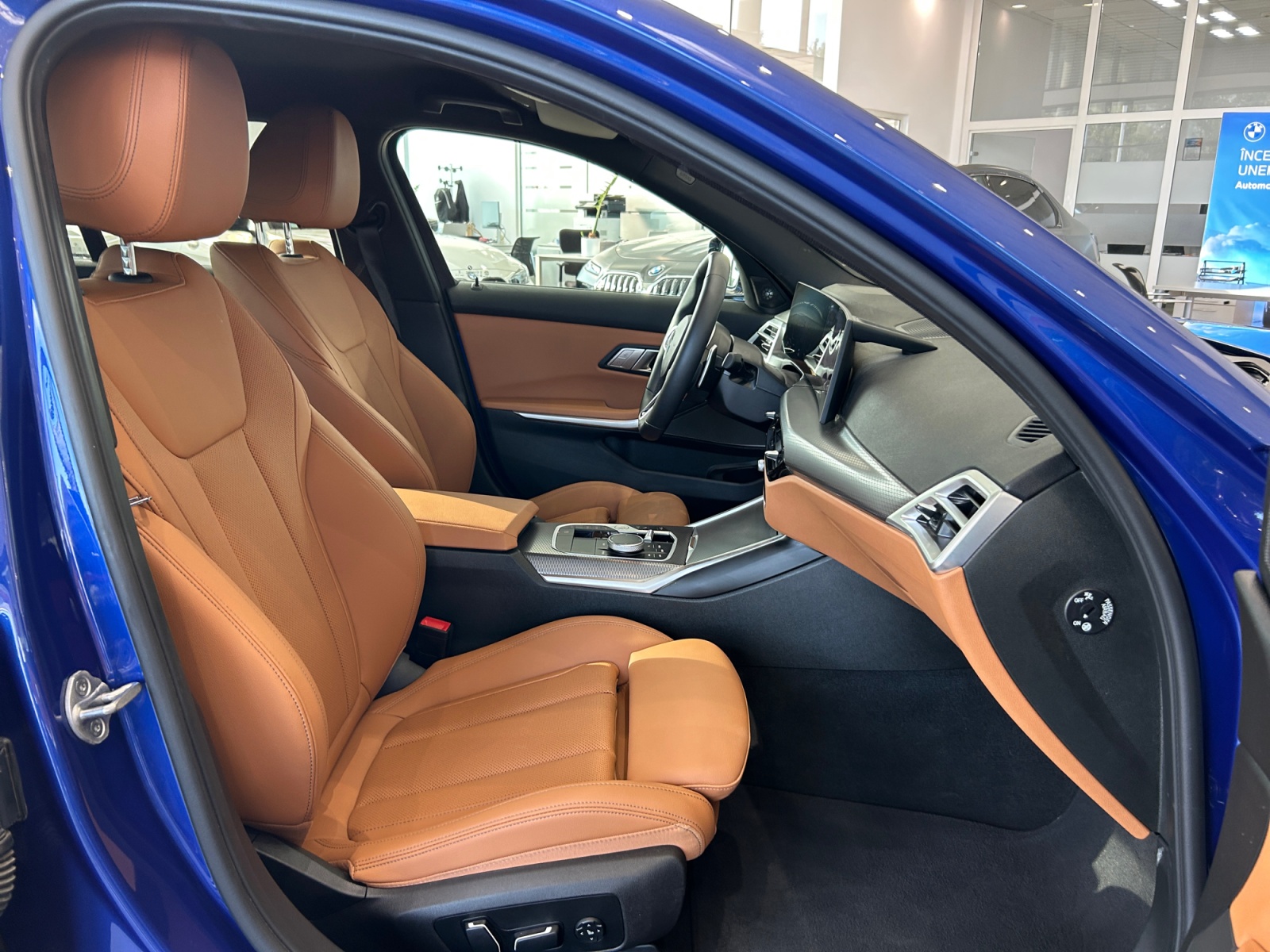 BMW Seria 3, 320I, 2025, 12884 km