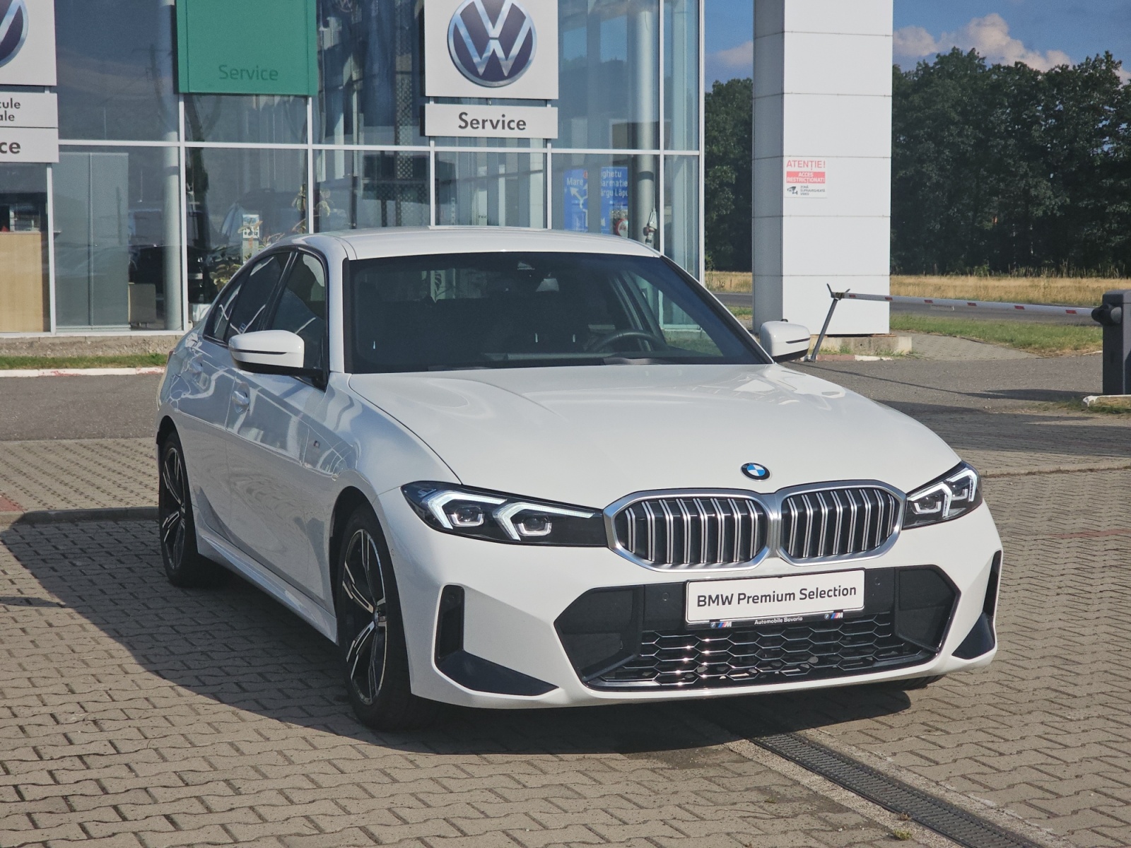 BMW Seria 3, 320I, 2025, 8990 km